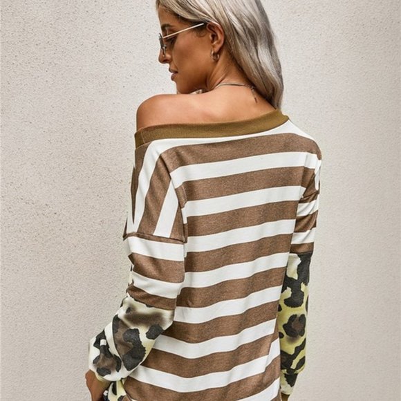 Leopard pritn long sleeve top - Picture 2 of 6